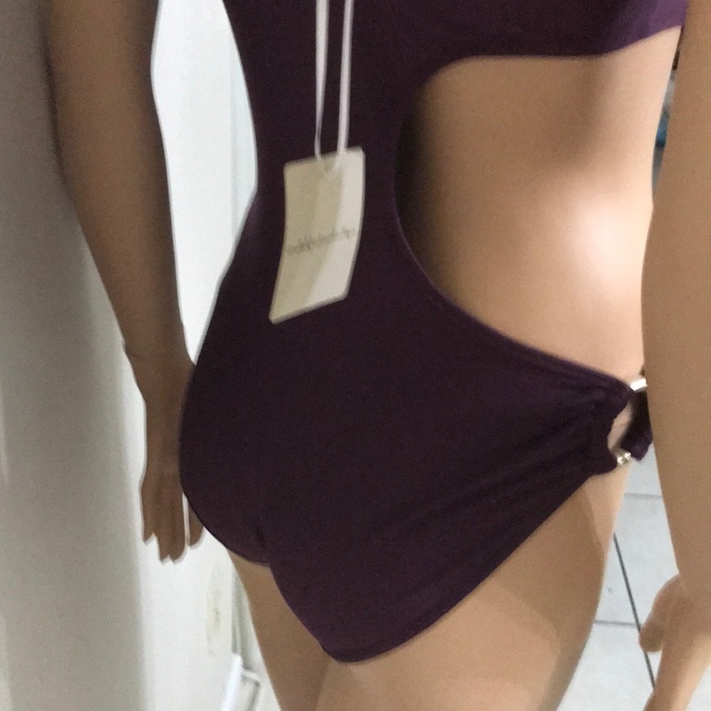 Bathing suit 🩱 - Picture 3 of 8